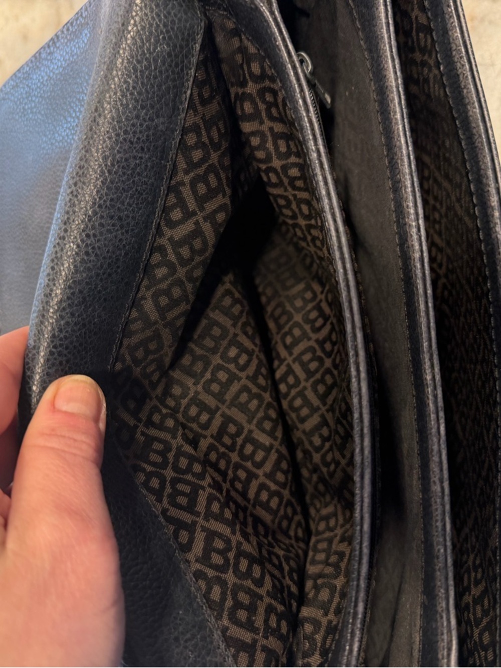 Vintage Bally navy leather bag - Picture 5 of 11